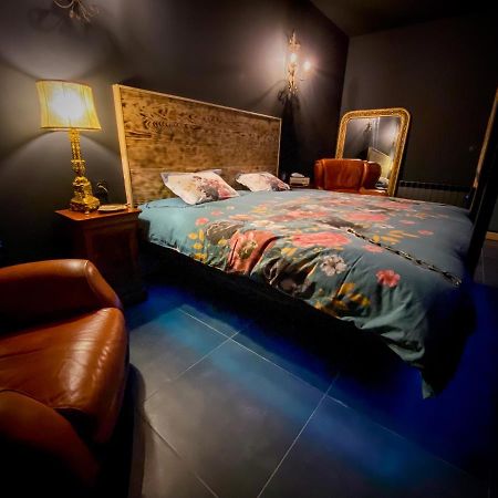 Loveroom Avec Jacuzzi 01 Chazey-sur-Ain Zewnętrze zdjęcie