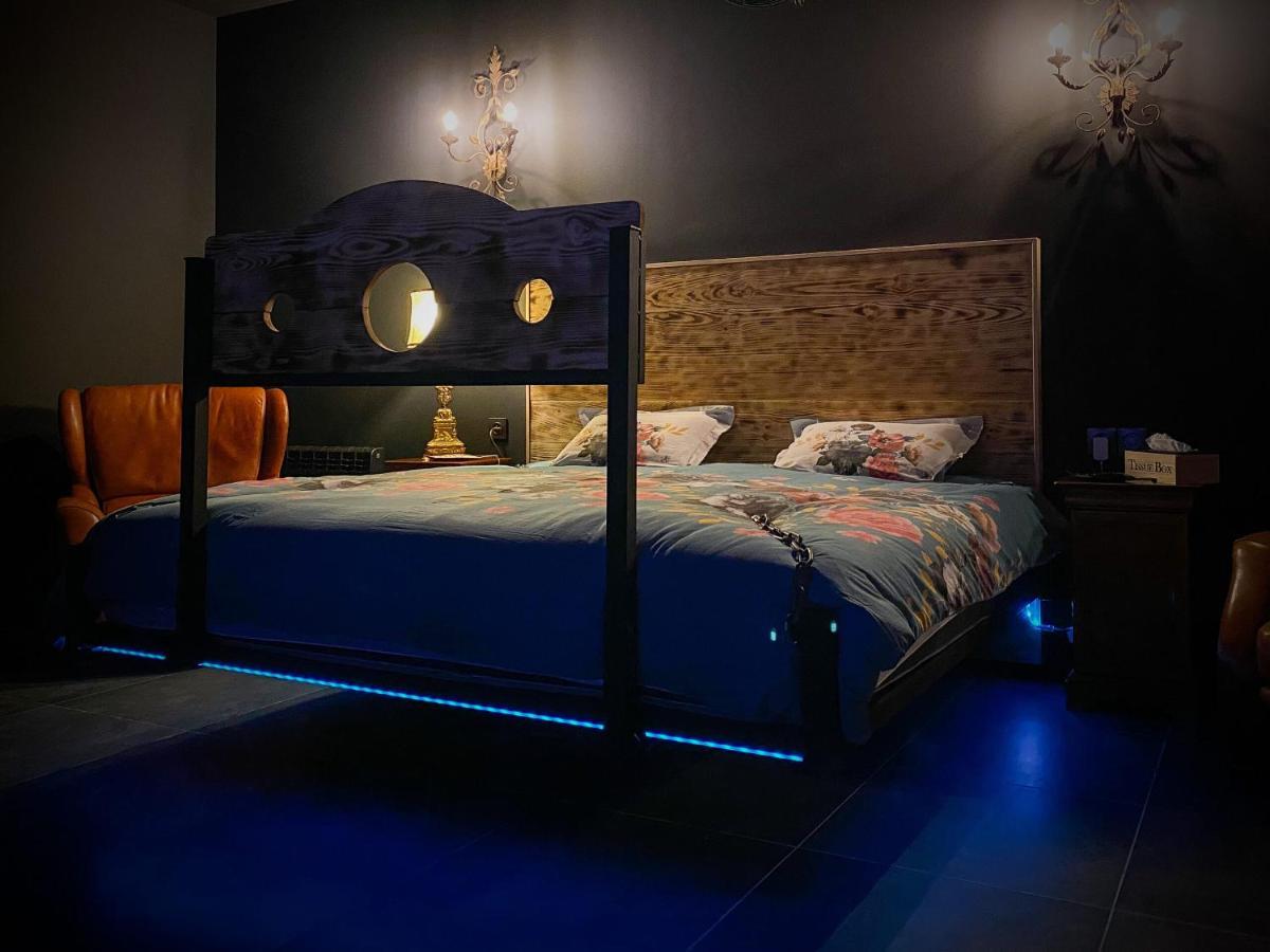 Loveroom Avec Jacuzzi 01 Chazey-sur-Ain Zewnętrze zdjęcie
